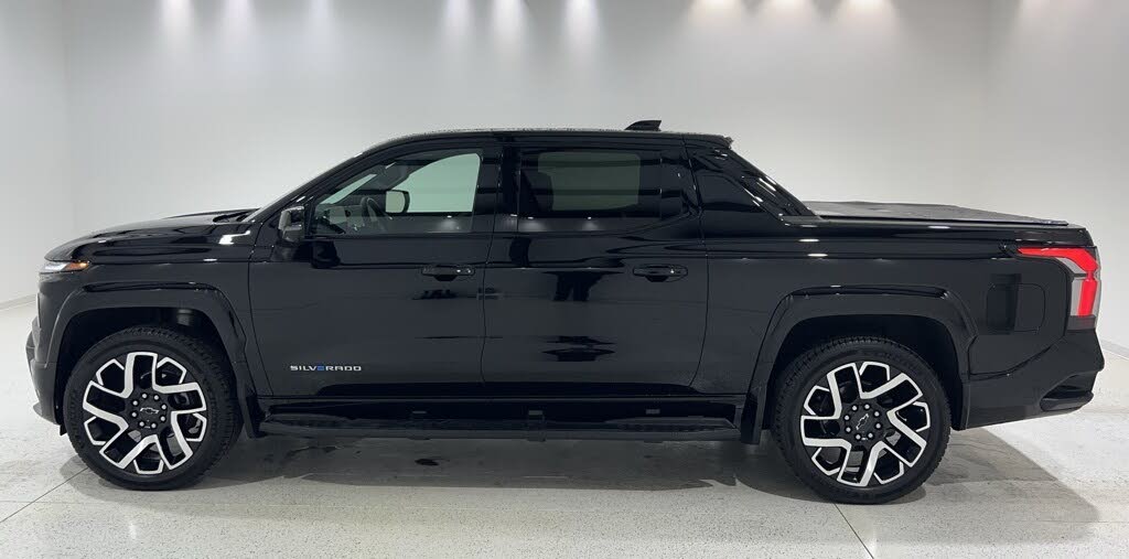 2024 Chevrolet Silverado EV RST e4WD