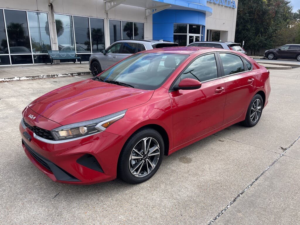 2024 Kia Forte LXS FWD