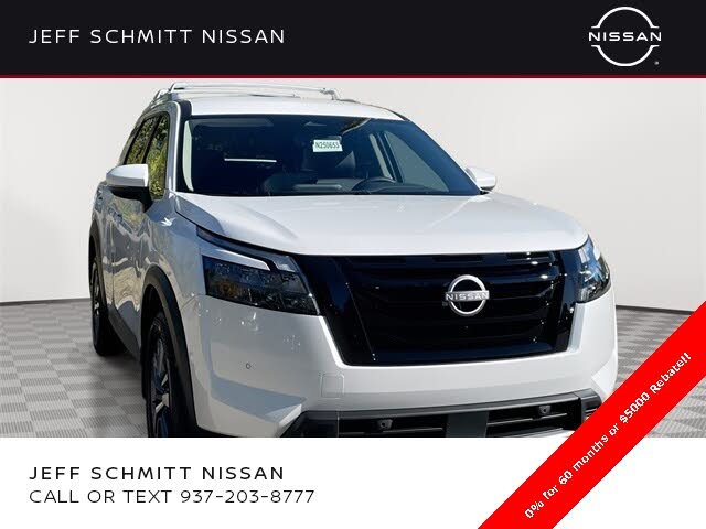 2025 Nissan Pathfinder SL 4WD