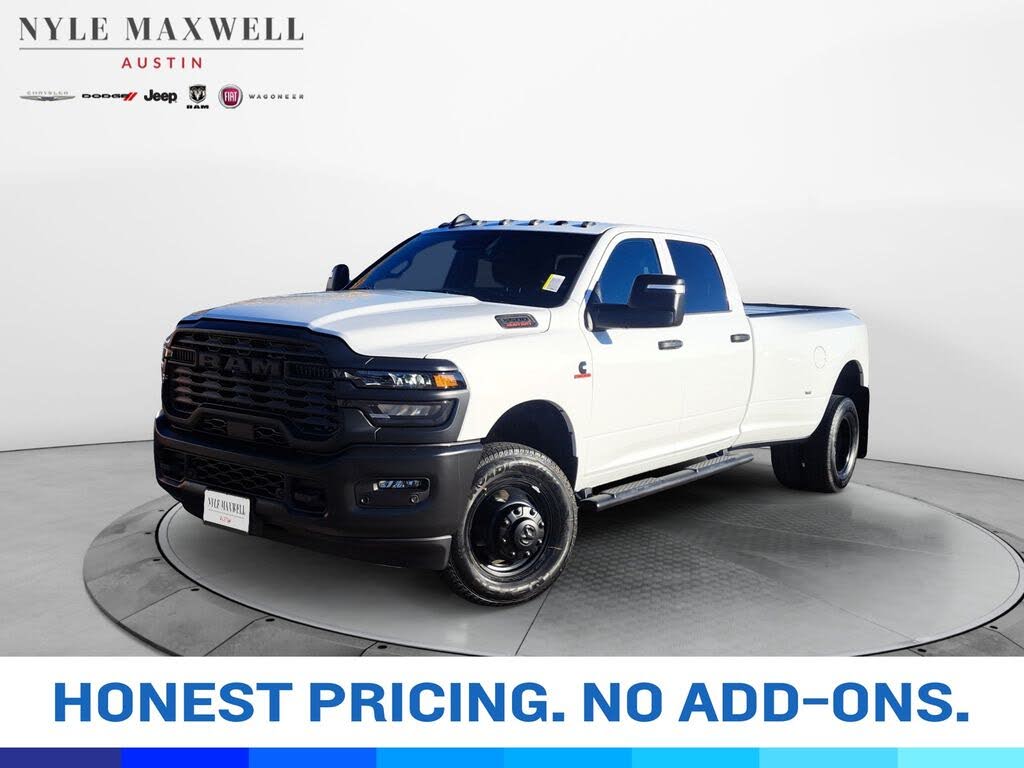 2026 RAM 3500 Tradesman Crew Cab LB DRW 4WD