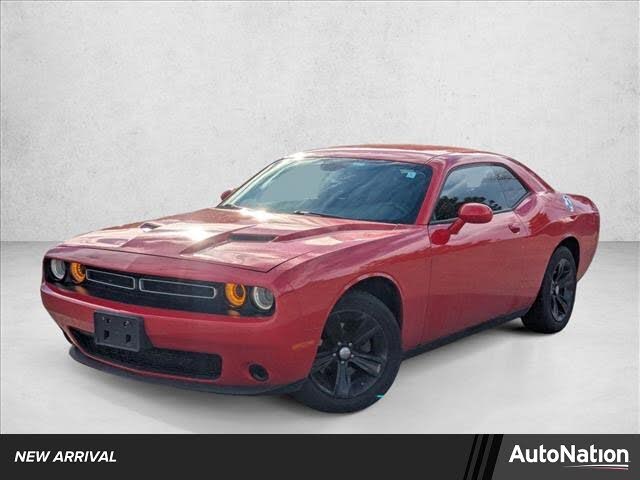 2016 Dodge Challenger SXT RWD