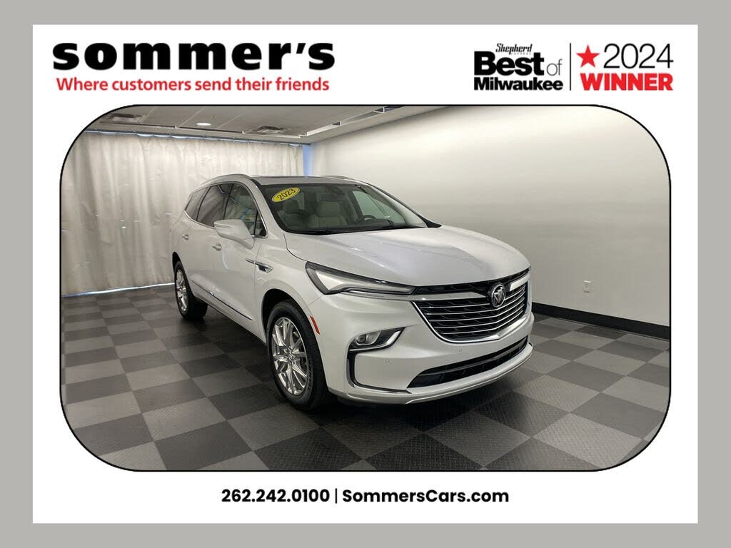 2023 Buick Enclave Essence AWD