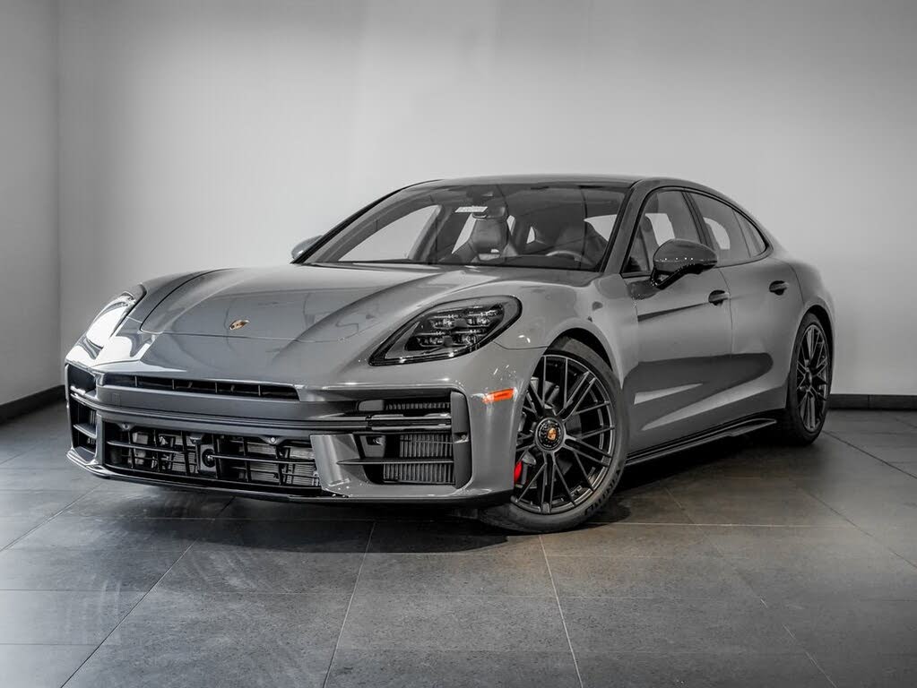 2026 Porsche Panamera GTS AWD