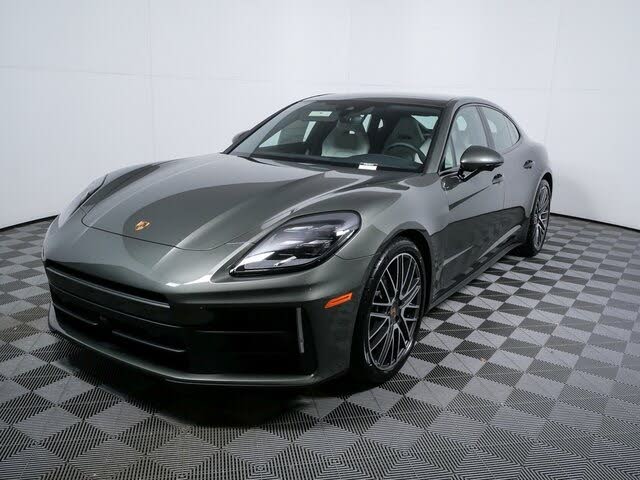 2026 Porsche Panamera 4 AWD