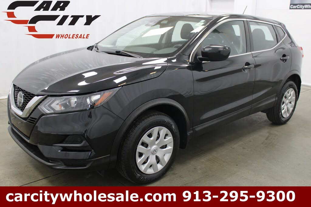 2020 Nissan Rogue Sport S FWD