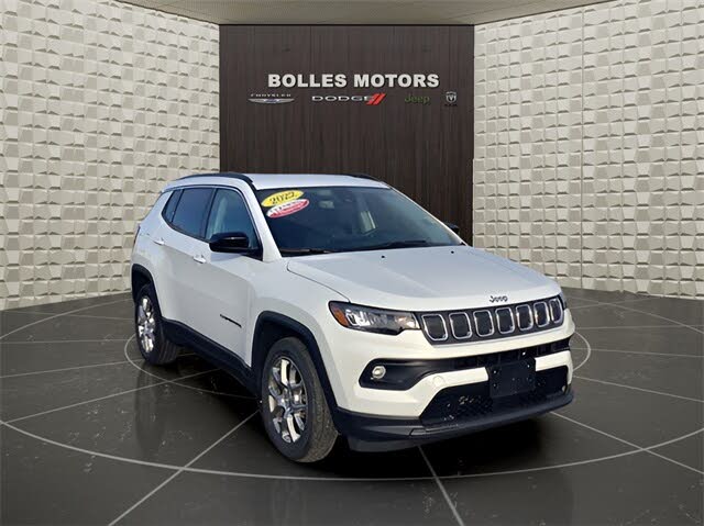 2022 Jeep Compass Latitude Lux 4WD