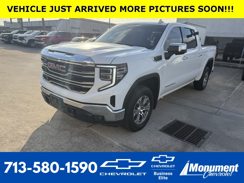 2023 GMC Sierra 1500 SLT Crew Cab 4WD