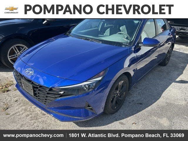 2023 Hyundai Elantra SEL FWD