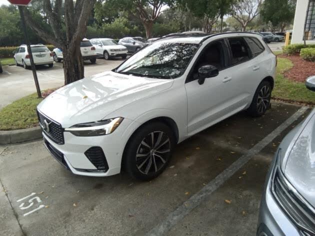 2024 Volvo XC60 B5 Plus Dark Theme AWD