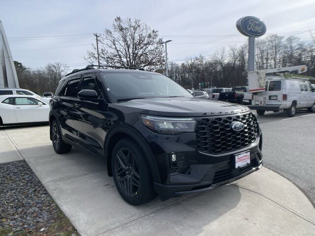 2026 Ford Explorer ST AWD