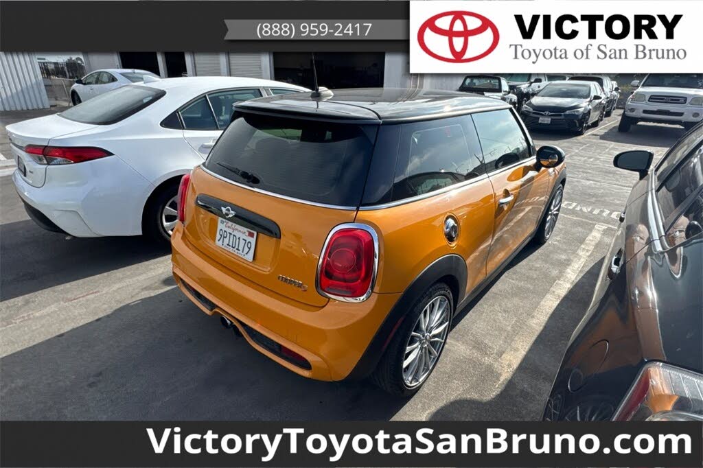 2014 MINI Cooper S Hatchback FWD