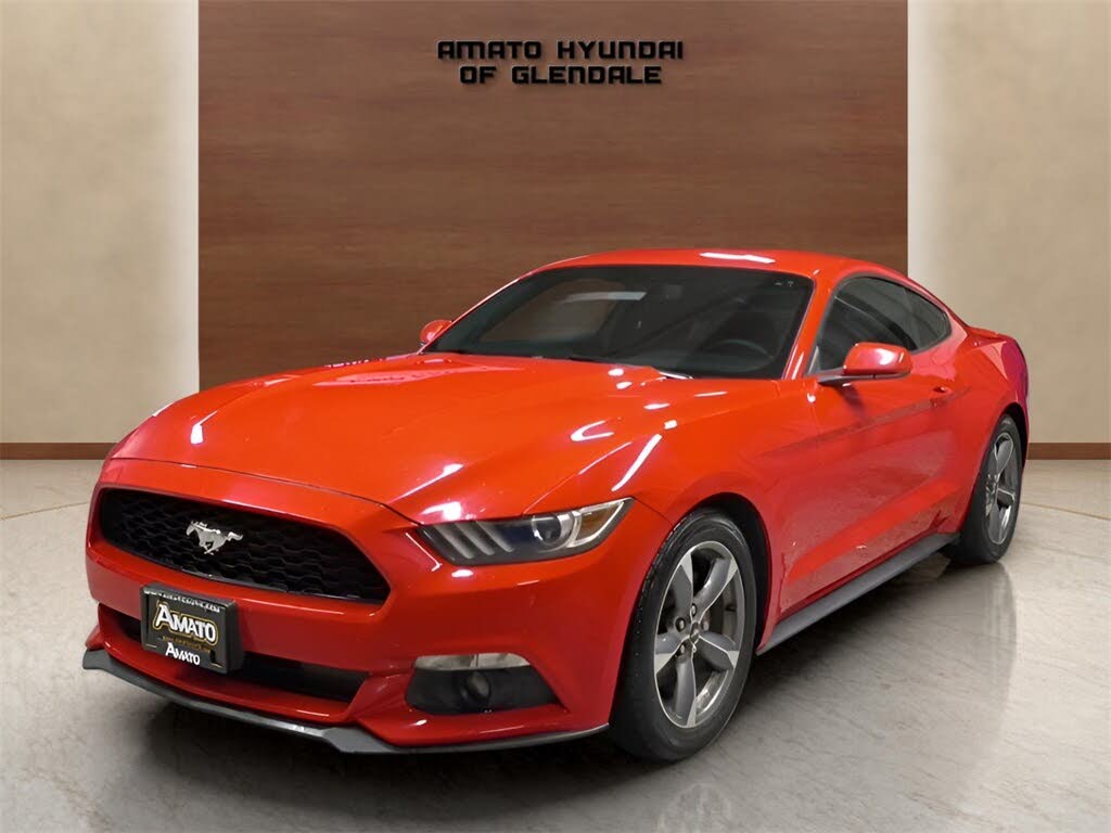 2016 Ford Mustang V6 Coupe RWD