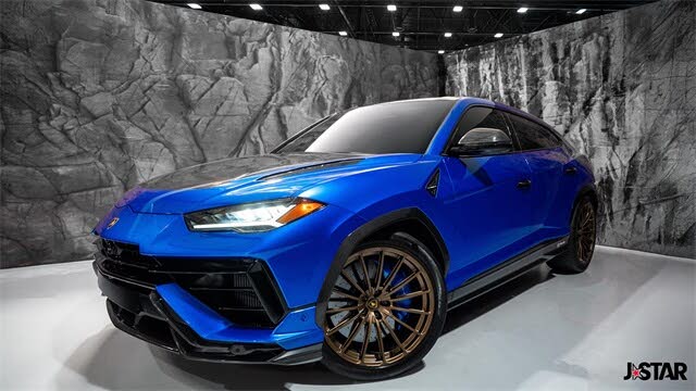 2023 Lamborghini Urus Performante AWD