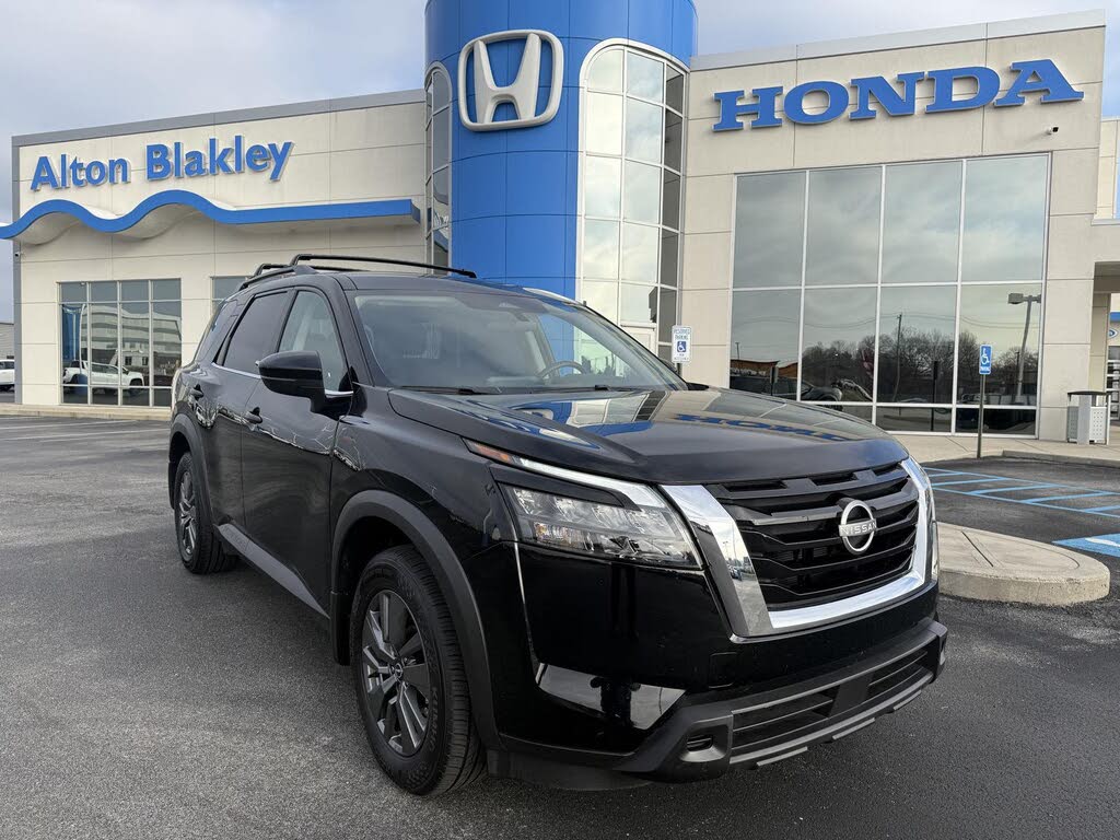 2024 Nissan Pathfinder SV 4WD