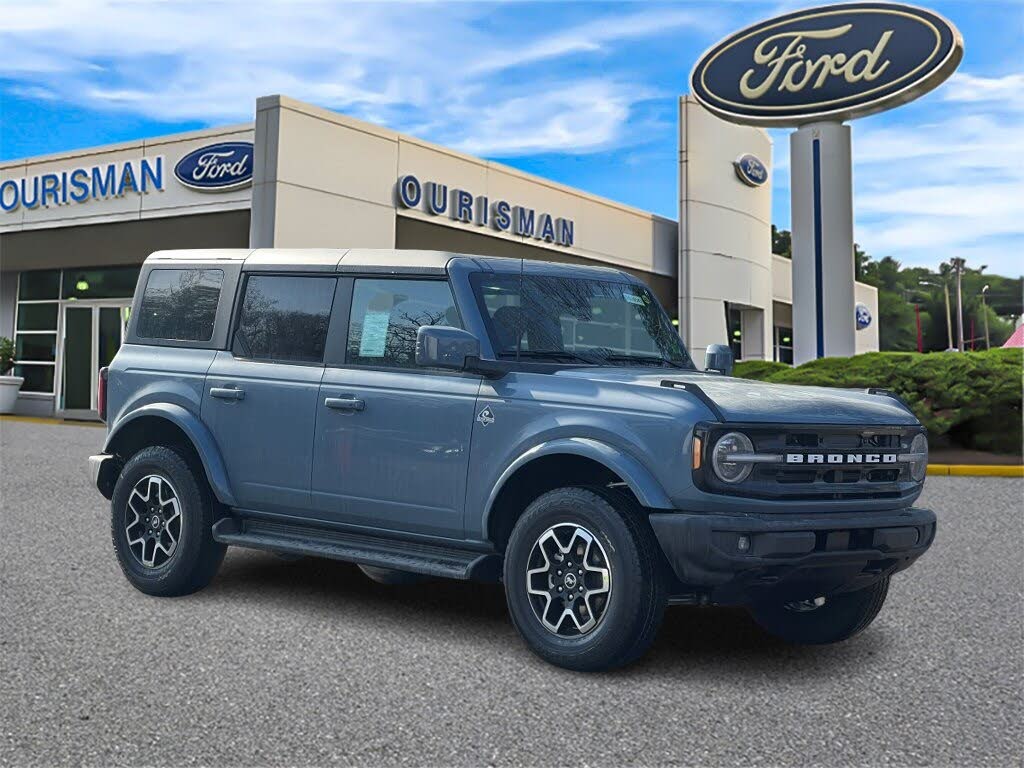 2025 Ford Bronco Outer Banks 4-Door 4WD