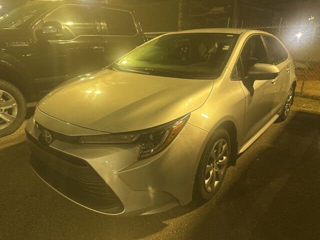 2025 Toyota Corolla LE FWD