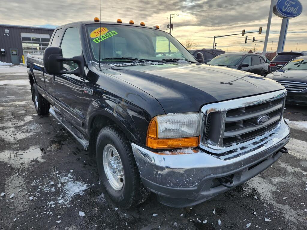 2001 Ford F-350 Super Duty Lariat Super Cab SB