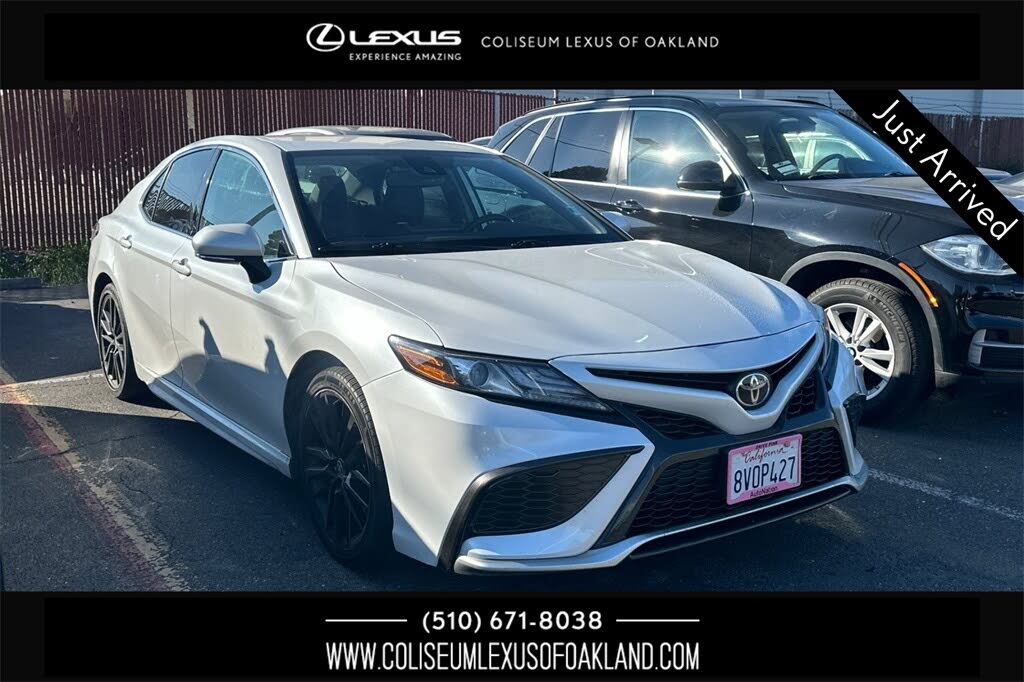 2021 Toyota Camry XSE FWD