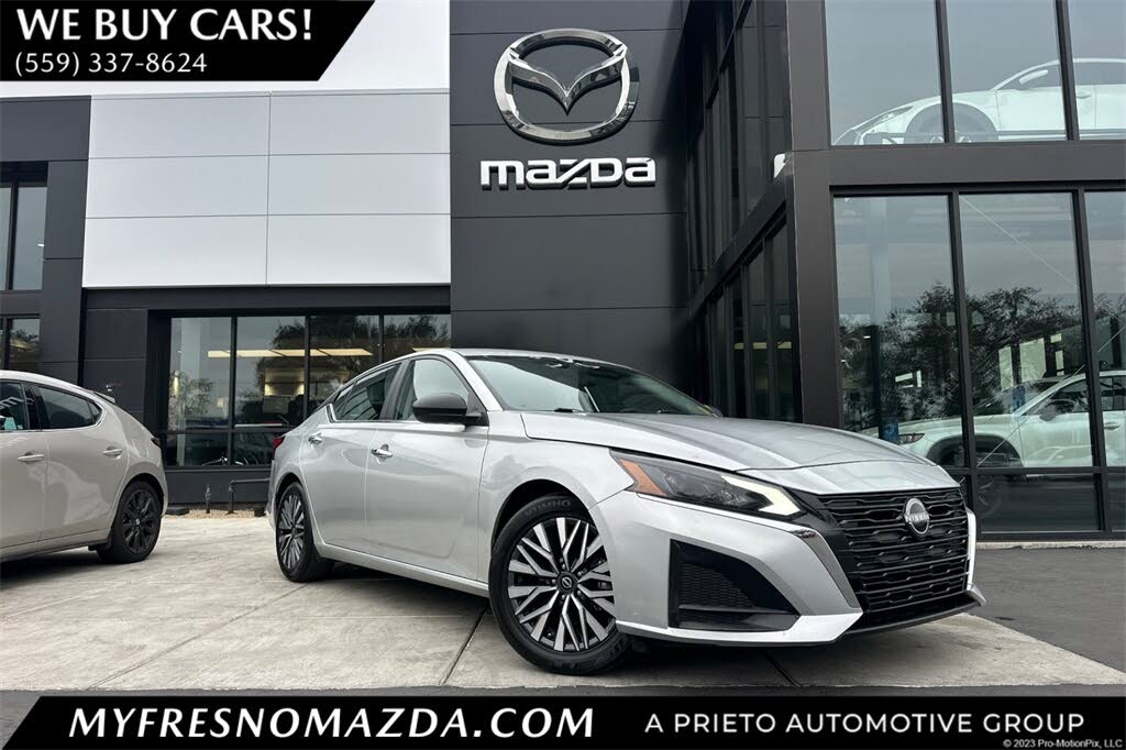 2024 Nissan Altima 2.5 SV FWD