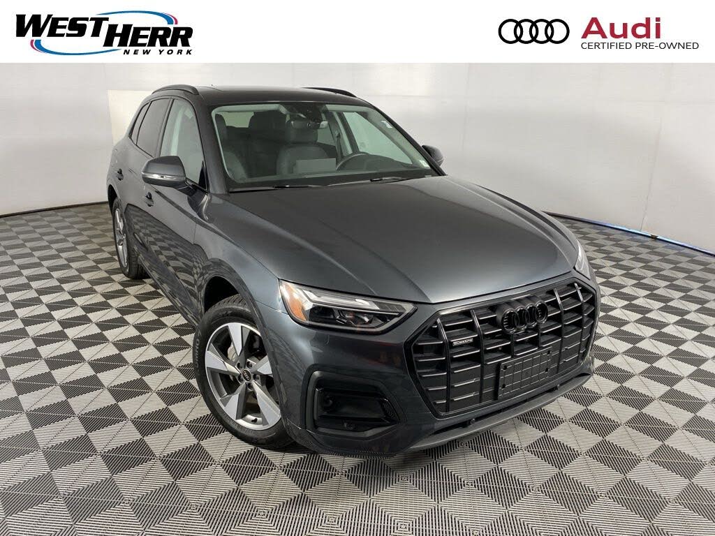 2025 Audi Q5 quattro Premium 40 TFSI