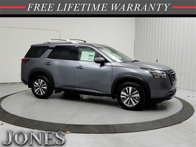 2025 Nissan Pathfinder SL FWD