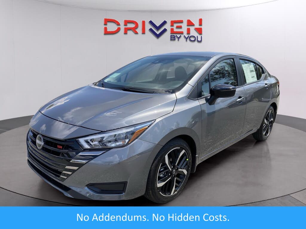 2025 Nissan Versa SR FWD