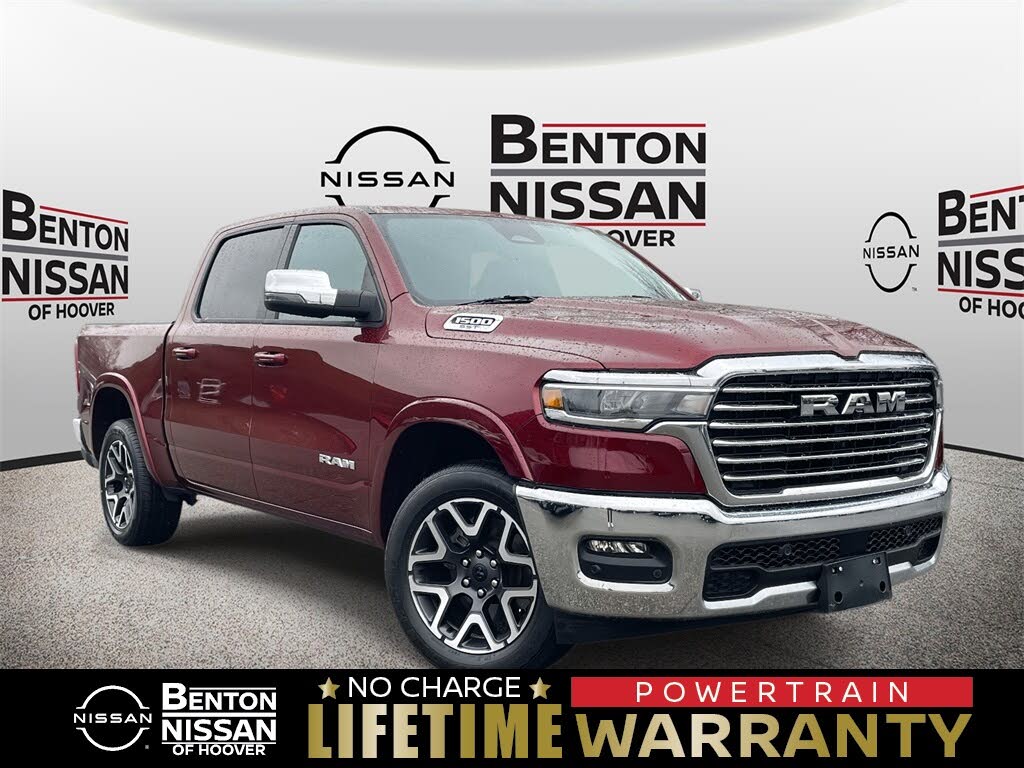 2025 RAM 1500 Laramie Crew Cab 4WD