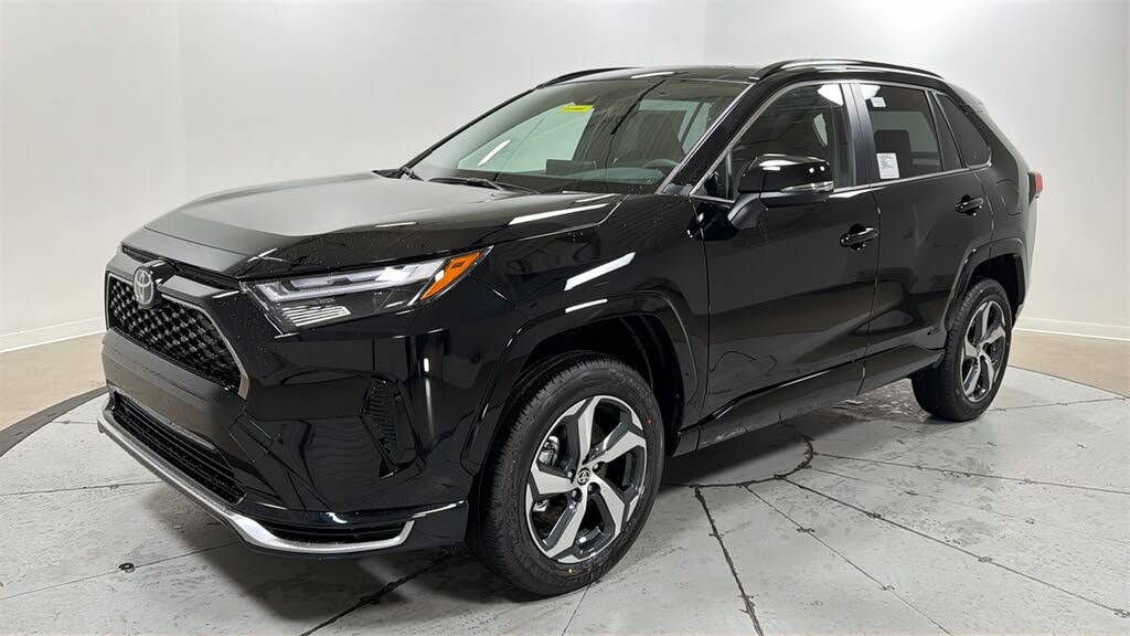 2025 Toyota RAV4 Plug-in Hybrid SE AWD