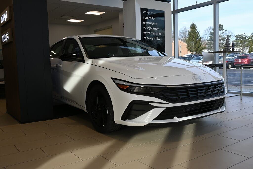 2026 Hyundai Elantra SEL Sport FWD