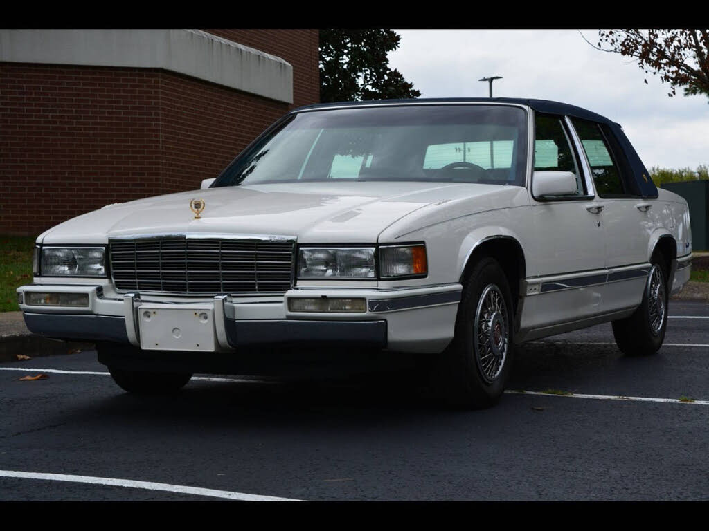 1992 Cadillac DeVille Sedan FWD