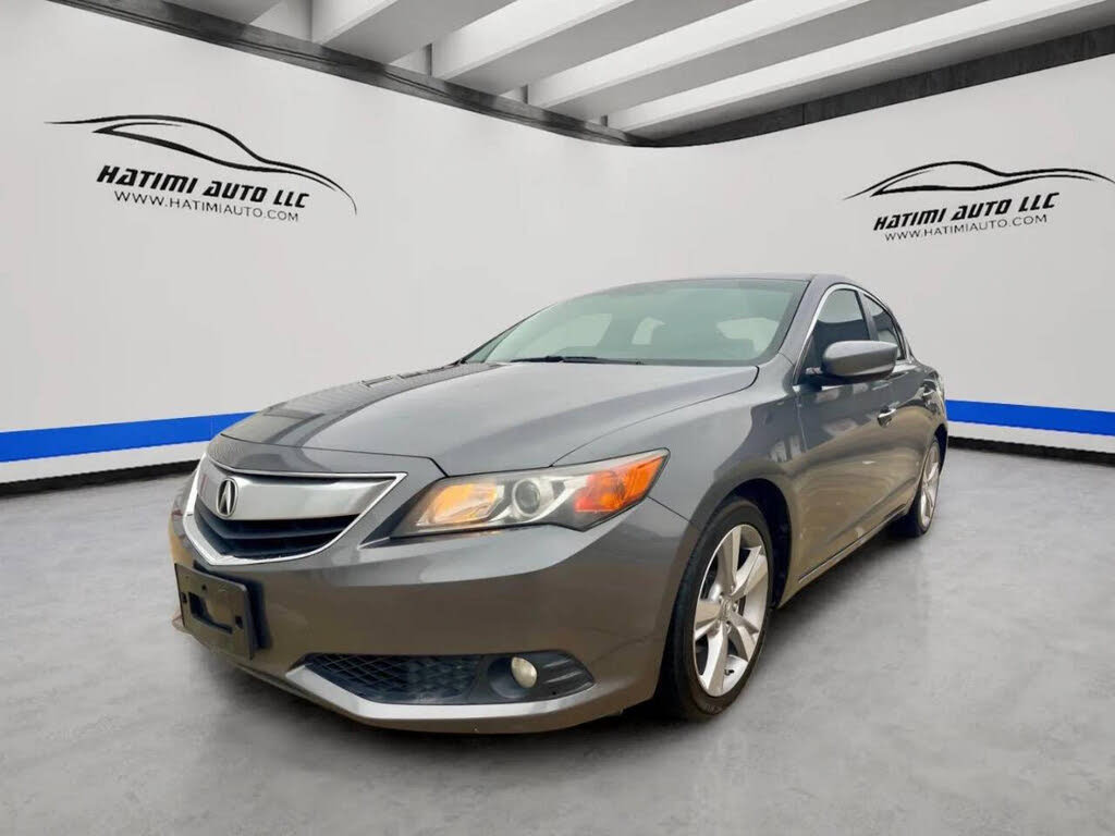 2014 Acura ILX 2.0L FWD with Technology Package