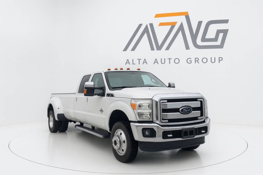 2015 Ford F-450 Super Duty Lariat Crew Cab LB DRW 4WD