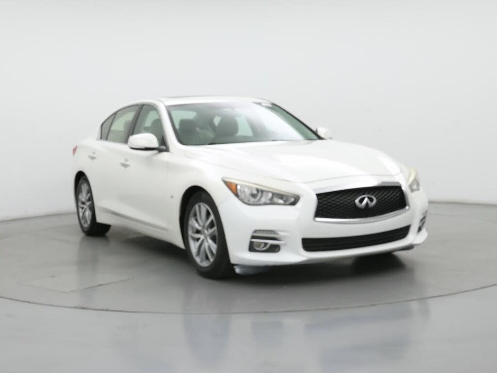2015 INFINITI Q50