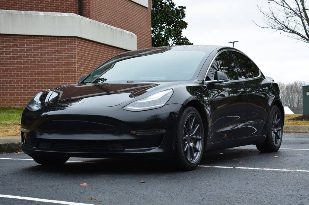 2019 Tesla Model 3 Mid Range RWD