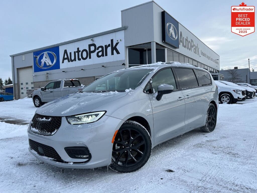 Chrysler Pacifica Touring L FWD 2023