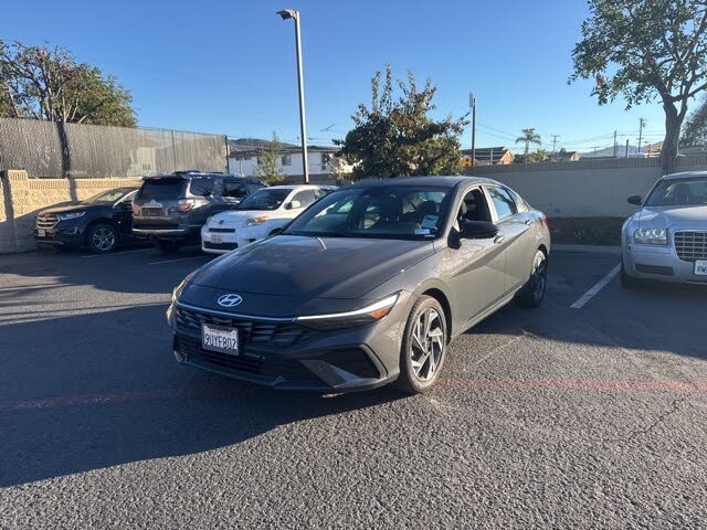 2025 Hyundai Elantra SEL Sport FWD