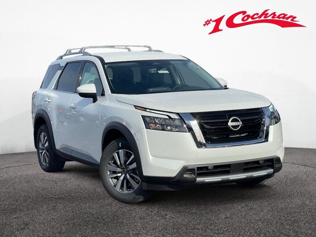 2025 Nissan Pathfinder SL 4WD