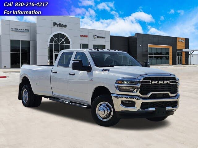 2026 RAM 3500 Tradesman Crew Cab LB DRW 4WD