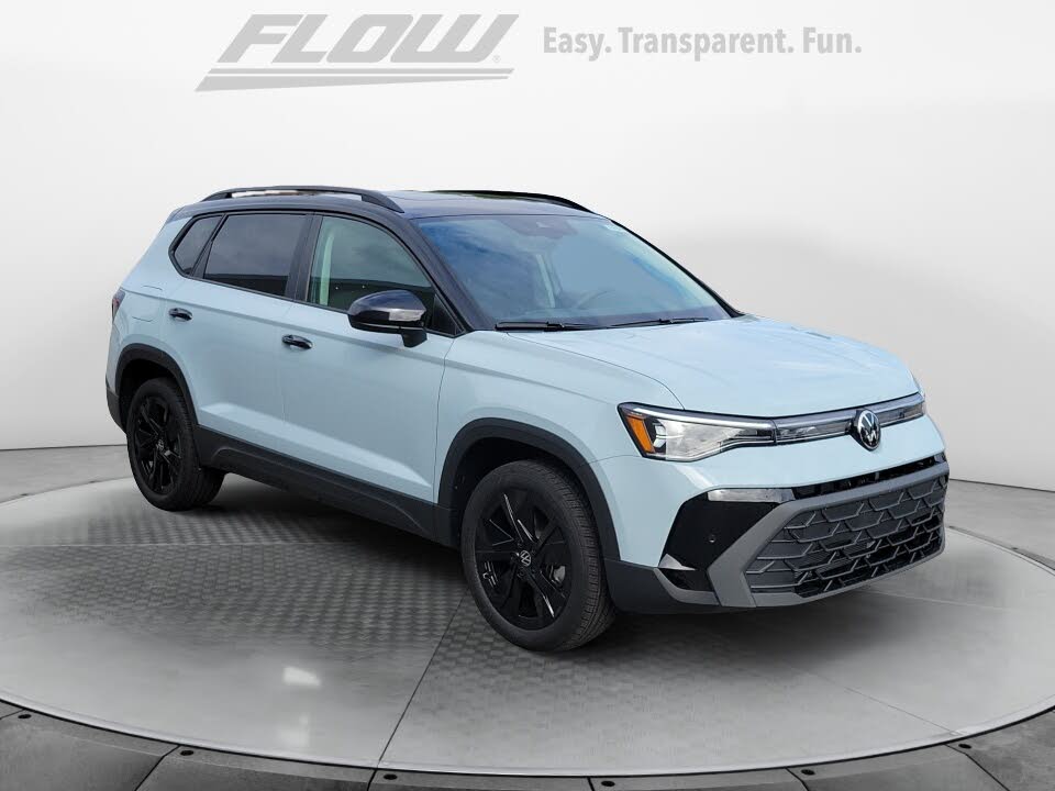 2026 Volkswagen Taos SE Black FWD