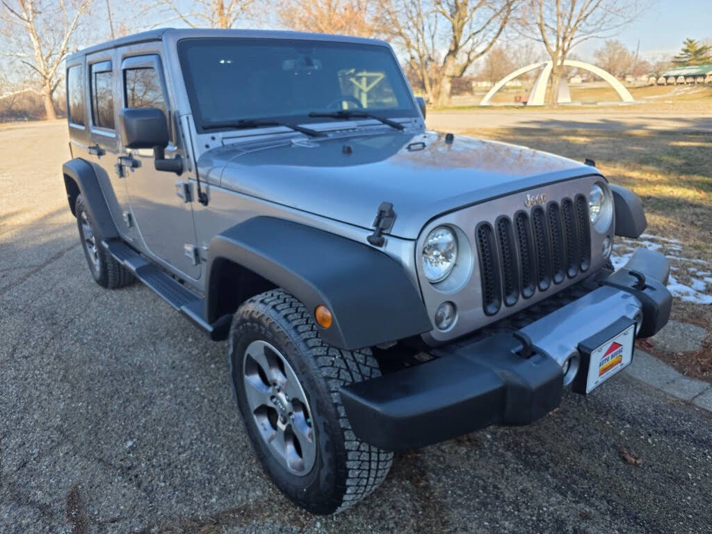 2016 Jeep Wrangler Unlimited Sahara 4WD