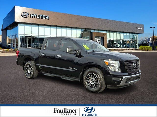2021 Nissan Titan SV Crew Cab 4WD