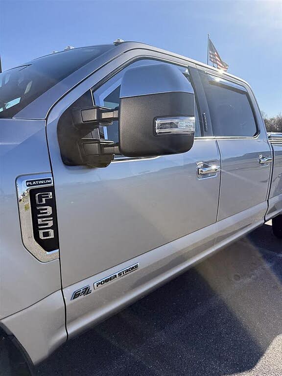2022 Ford F-350 Super Duty Platinum Crew Cab LB DRW 4WD