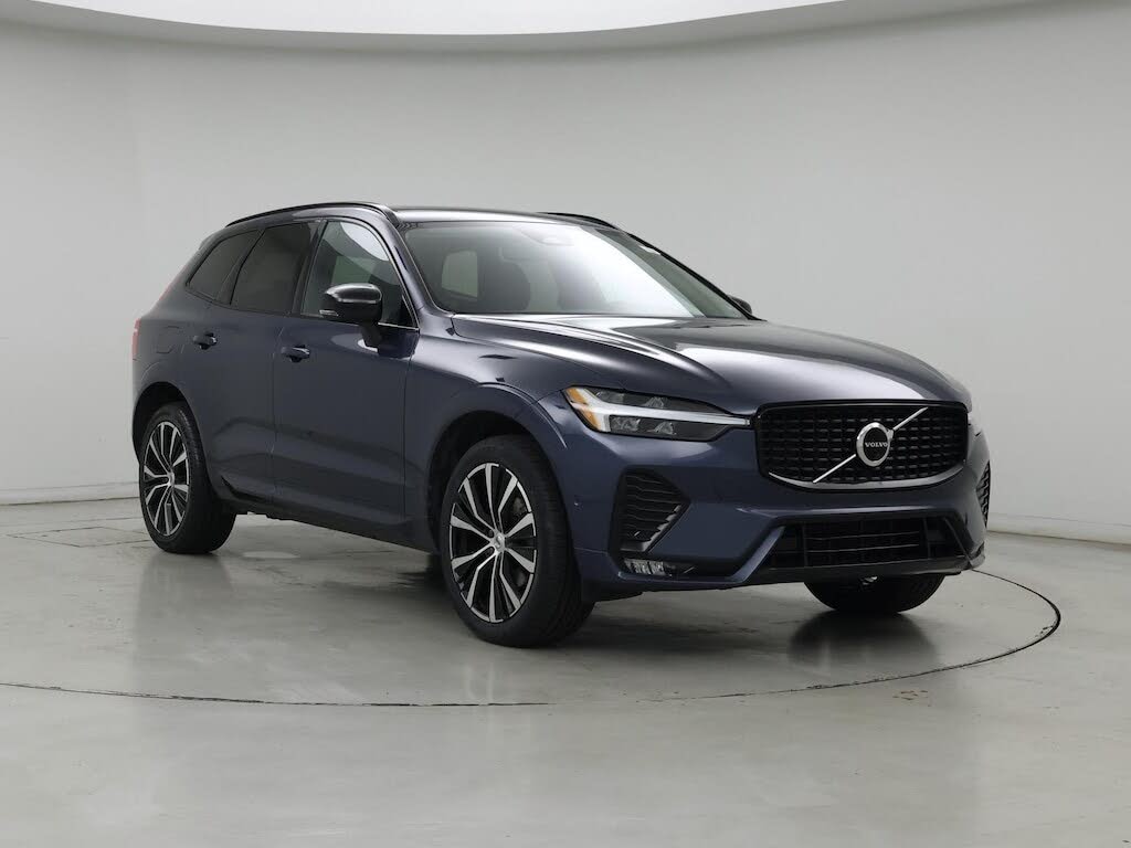 2023 Volvo XC60 B5 Plus Dark Theme AWD