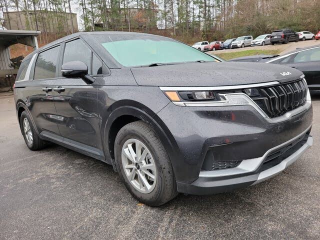 2024 Kia Carnival LX FWD