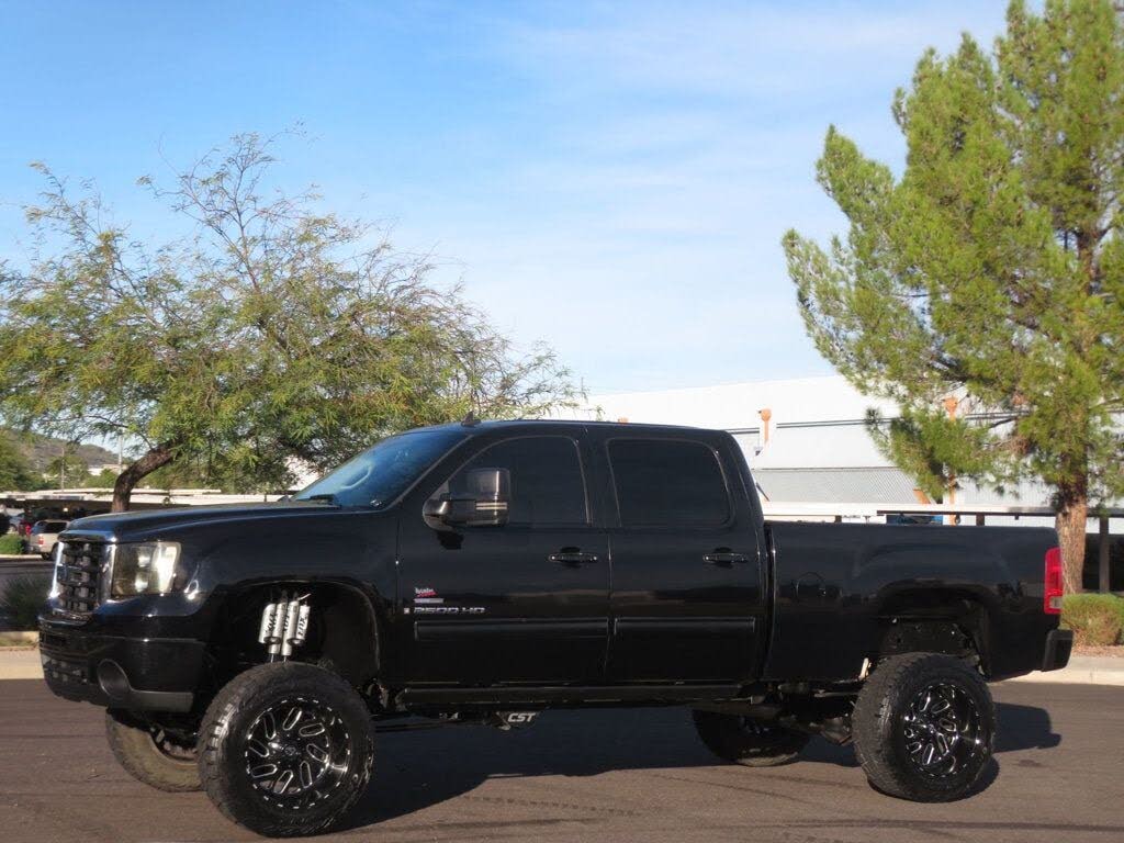 2007 GMC Sierra 2500HD 4 Dr SLT Crew Cab 4WD
