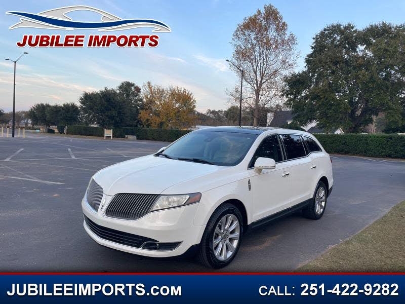 2014 Lincoln MKT FWD
