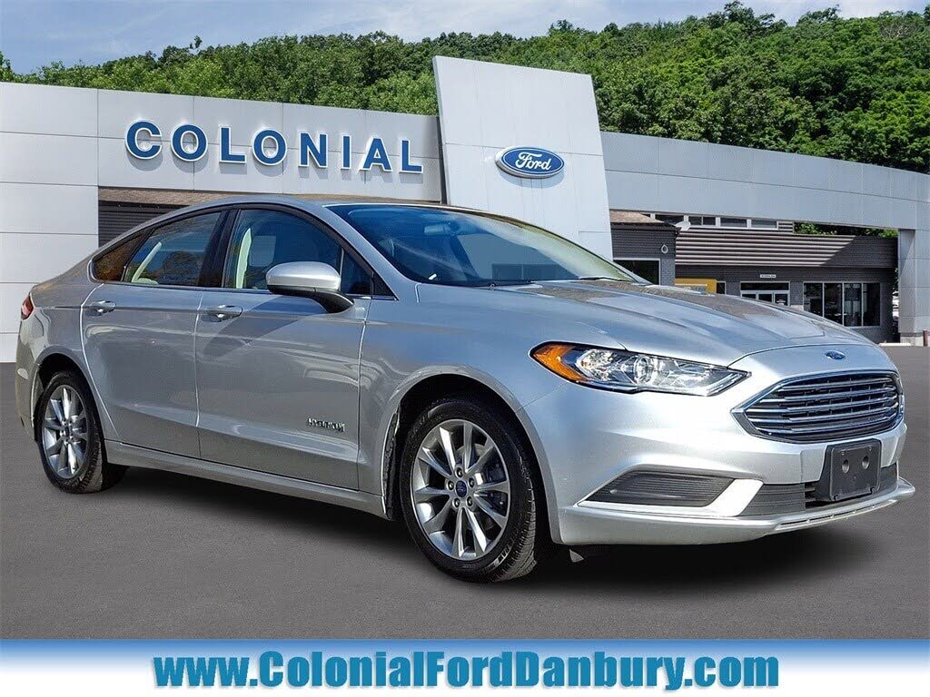2017 Ford Fusion Hybrid S FWD