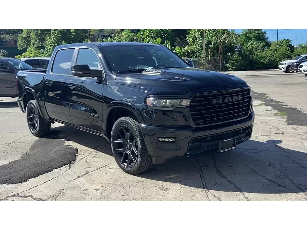 2026 RAM 1500 Laramie Crew Cab 4WD