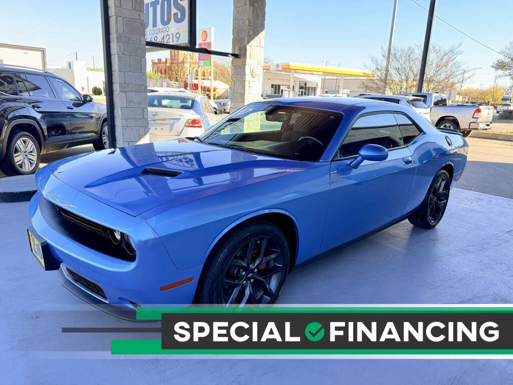 2019 Dodge Challenger SXT RWD