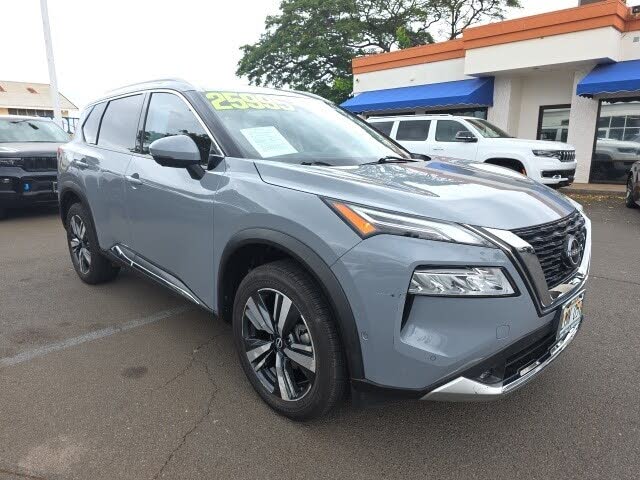 2022 Nissan Rogue Platinum FWD